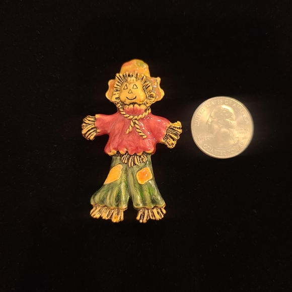 Enameled Gold Pumpkin Scarecrow Brooch Pin - Picture 3 of 3